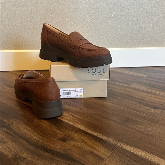 Naturalizer Soul Brown Loafers - Picture 6 of 16